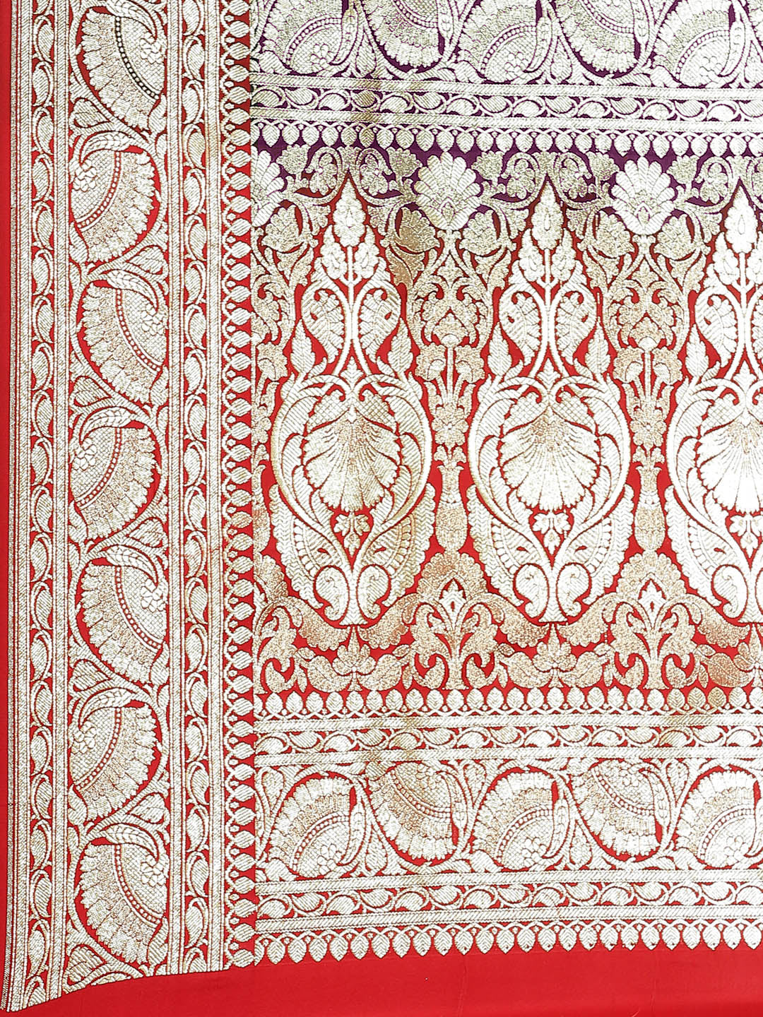 Banarasi Handloom Silk Saree with Contrast Border & Pallu