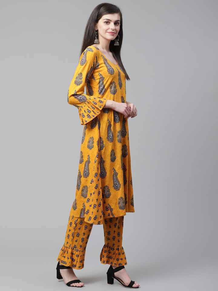 Made to Measure Kurta Pants Set With Floral Block Print and bell sleeves
