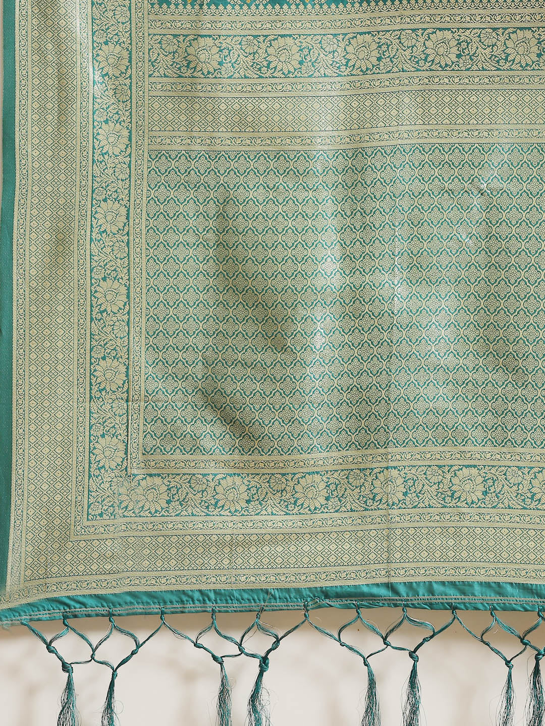 Green Silk Meenakari Banarasi Saree Embellished With Resham Weaving