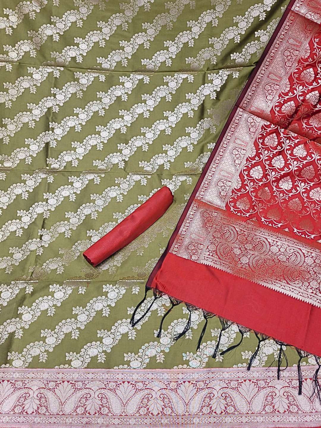 Banarasi Silk Dress Material with Contrast Color Weaving & Leheriya Paisley Pattern