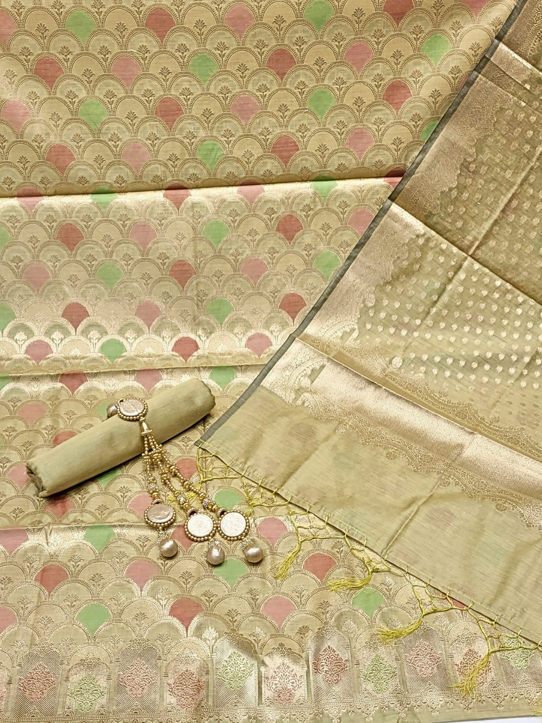 Meeanakari Weaving Banarasi Dress Material with Scalloped pattern & Jhallar Dupatta