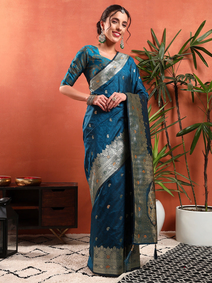 Handloom Banarasi Brocade Handloom Silk saree with Meenakari Weaving, Paisley Border