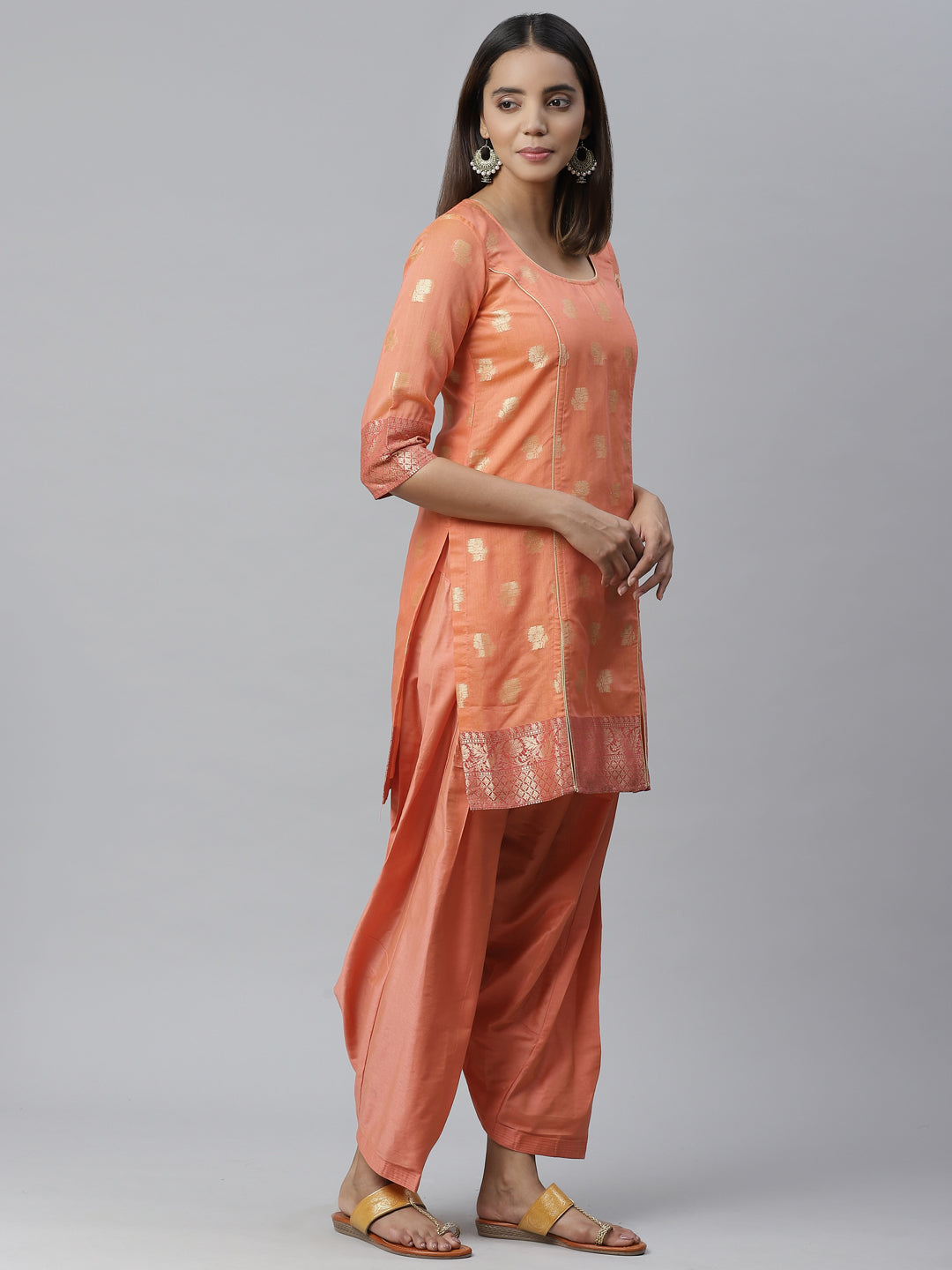 Banarasi Kurta Set with Zari meenakari Floral weaving and Handloom dupatta