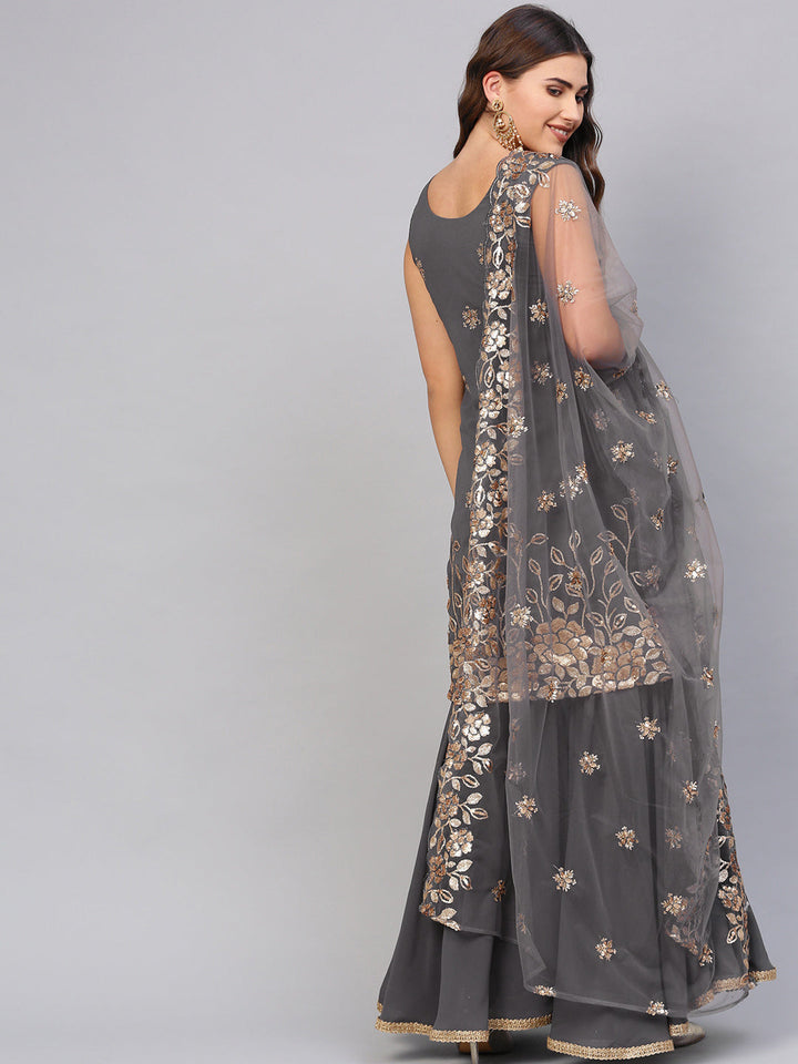 Embroidered Kurta Set with Scalloped Cut-Work dupatta