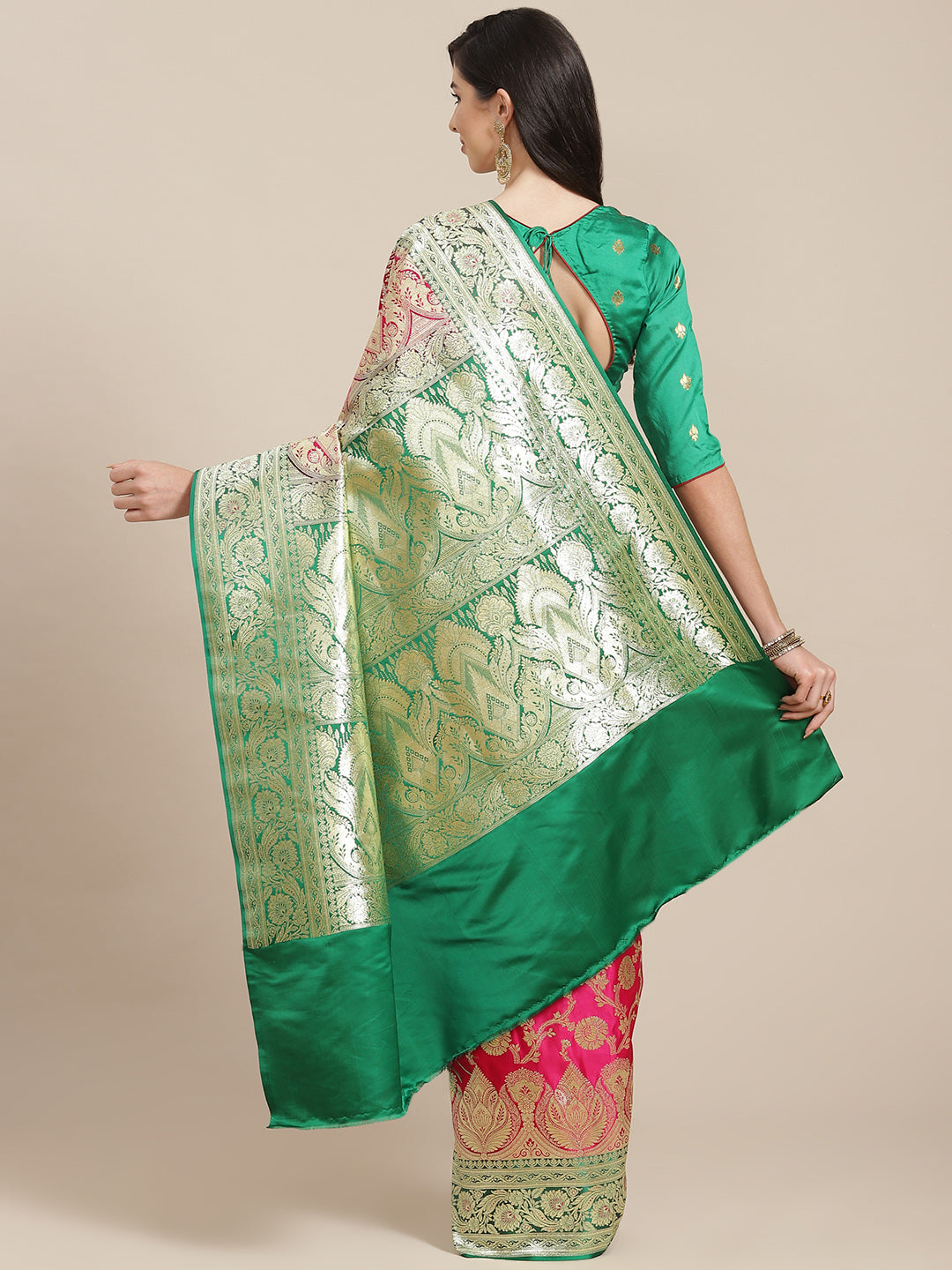 Magenta Kanjiwaram Silk Saree With Floral Weaving Contrast Blouse