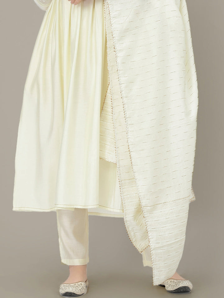 Cream Floral Resham Cut Work Embroidered Gathered Kurta,Trouser Set
