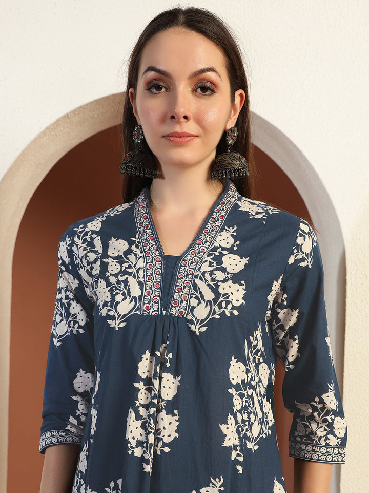Mirror Embellished Cotton Suit Dupatta with Schiffli Laces & Reverse Tropical Print