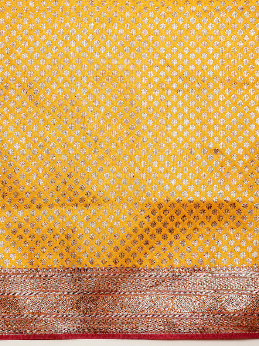 Traditional Handloom Banarasi saree with Intricate Zari Weaving