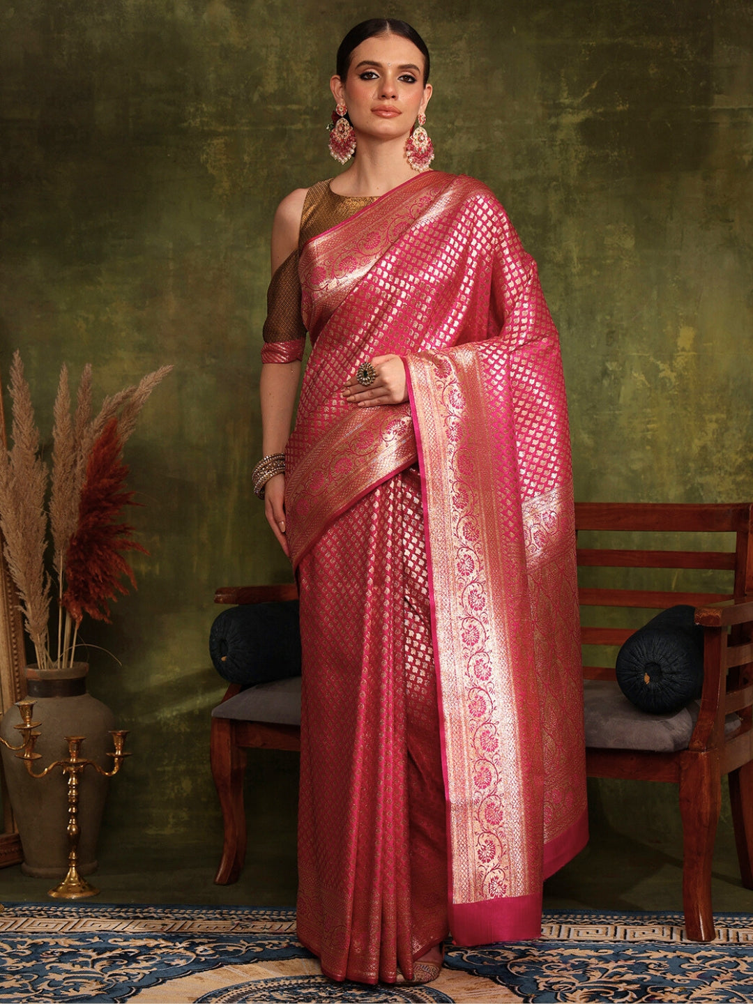 Traditional Handloom Banarasi saree with Intricate Zari Weaving