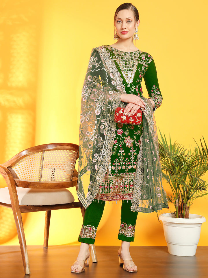 Floral Sequinned Georgette Kurta Set With Scalloped Resham Kantha Embroidery Dupatta