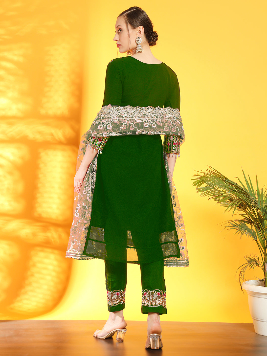 Floral Sequinned Georgette Kurta Set With Scalloped Resham Kantha Embroidery Dupatta