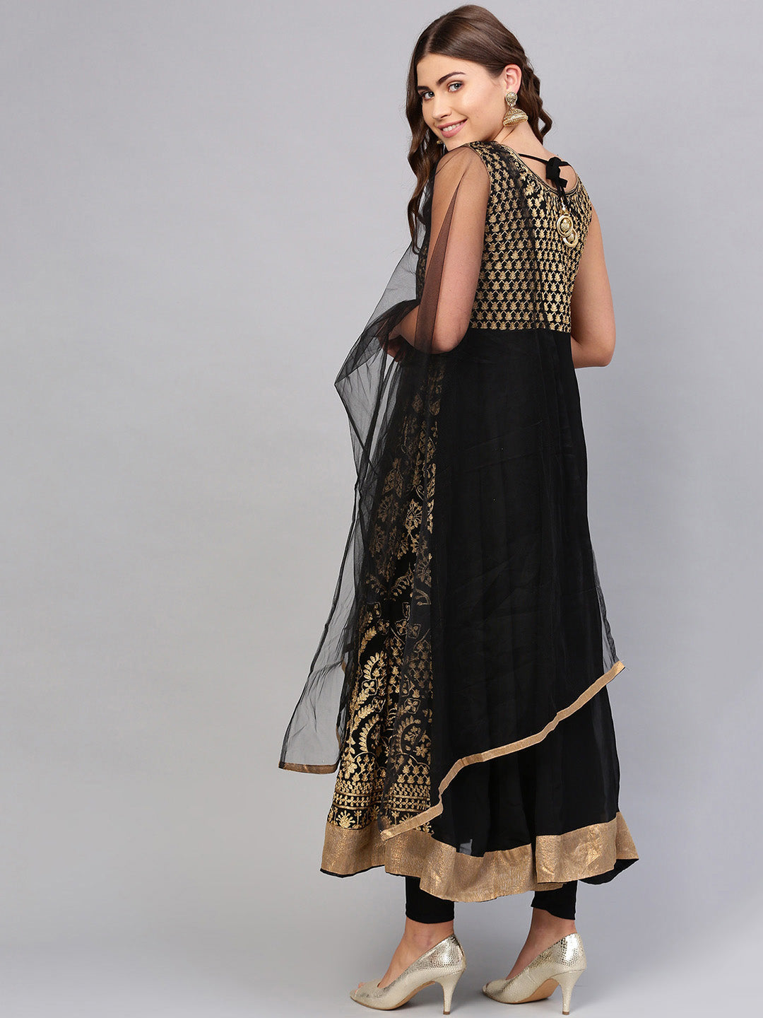 Anarkali Kurta Set With Zari Resham Embroidery
