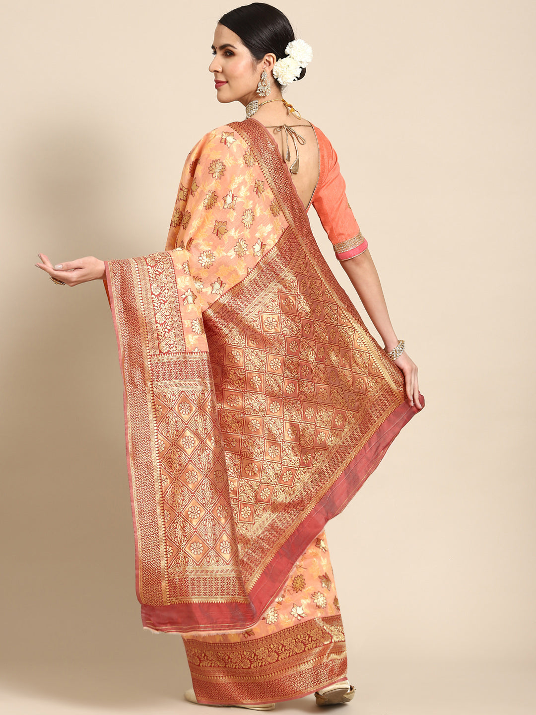 Peach Banarasi Floral Zari Woven Silk Saree With Red Border Blouse