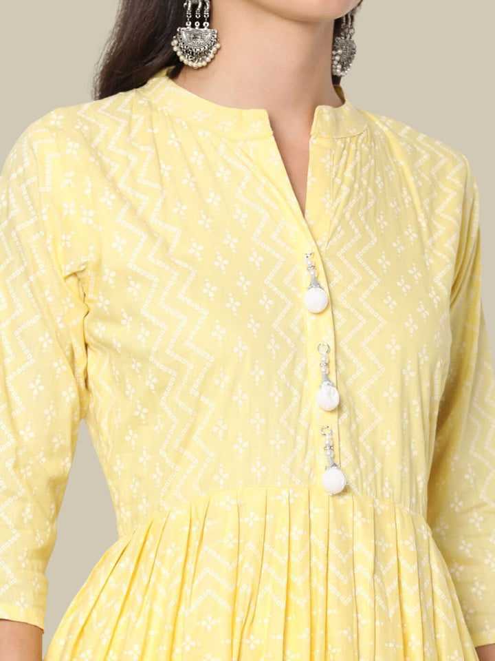 Ikat Inspire Printed Anarkali Kurta Set With Chiffon Tie & Dye Dupatta