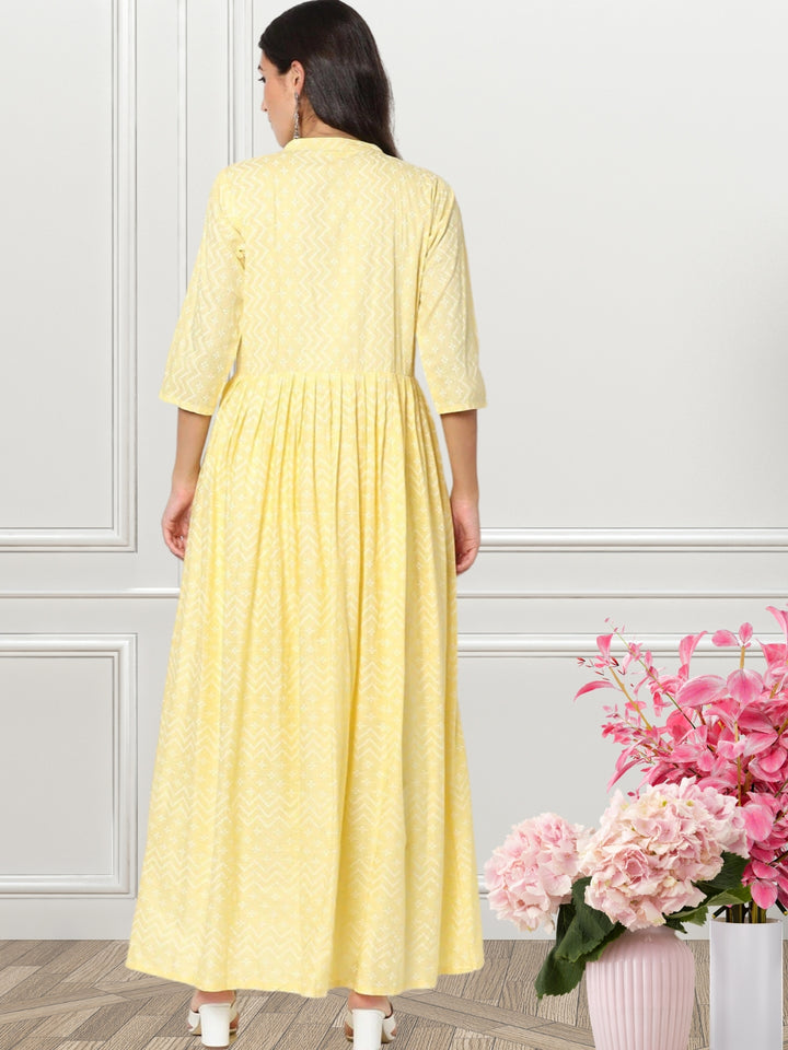 Ikat Inspire Printed Anarkali Kurta Set With Chiffon Tie & Dye Dupatta