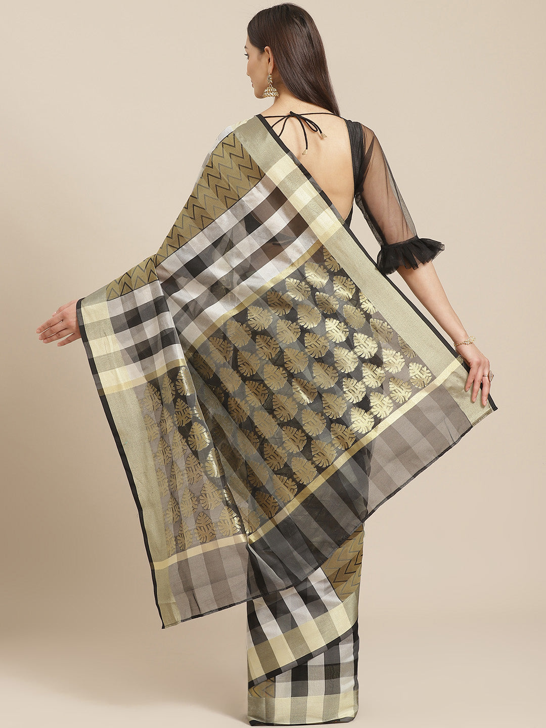 Mangalagiri Chanderi Silk Saree with Black and grey Checkered pattern and Zari Pallu
