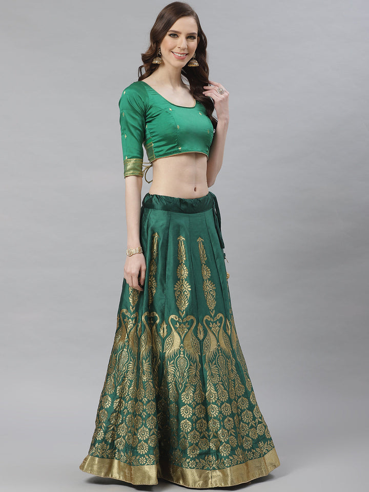 Ombre Semi Stitched Kalidar Banarasi Lehenga Choli With Zari Weaving & Peacock Motifs