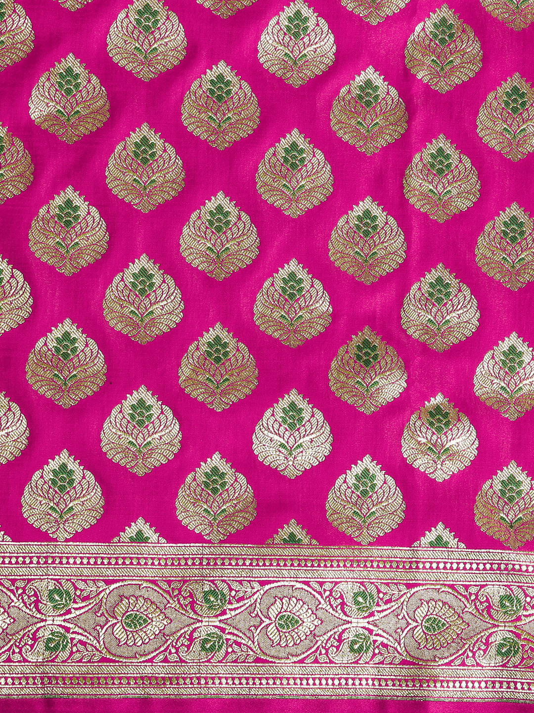 Kanjiwaram Wedding Silk saree with  Zari Buti weaving and heavy Zari weaving Dupatta