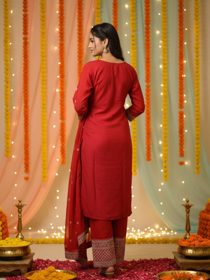 Straight Kurta Palazzo Set With Zari Thread Embroidery, Floral Motifs And Ornate Border