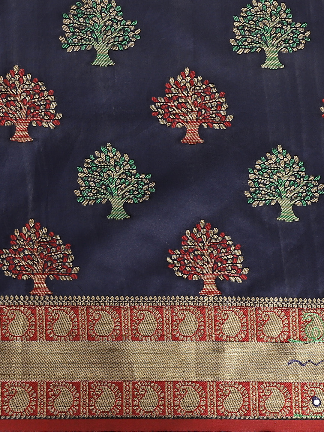 Banarasi Jamdani inspired Paisley Saree with Zari woven border and heavy Contrast Pallu