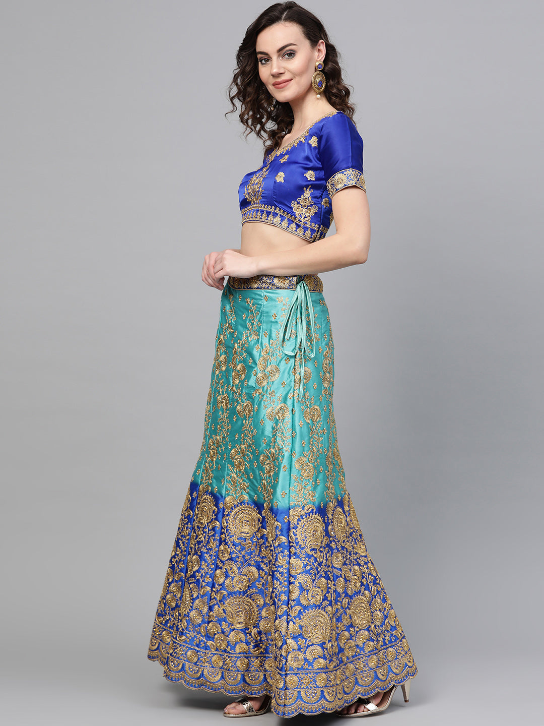 Ombre Kalidar Lehenga set with Floral Zari embroidery