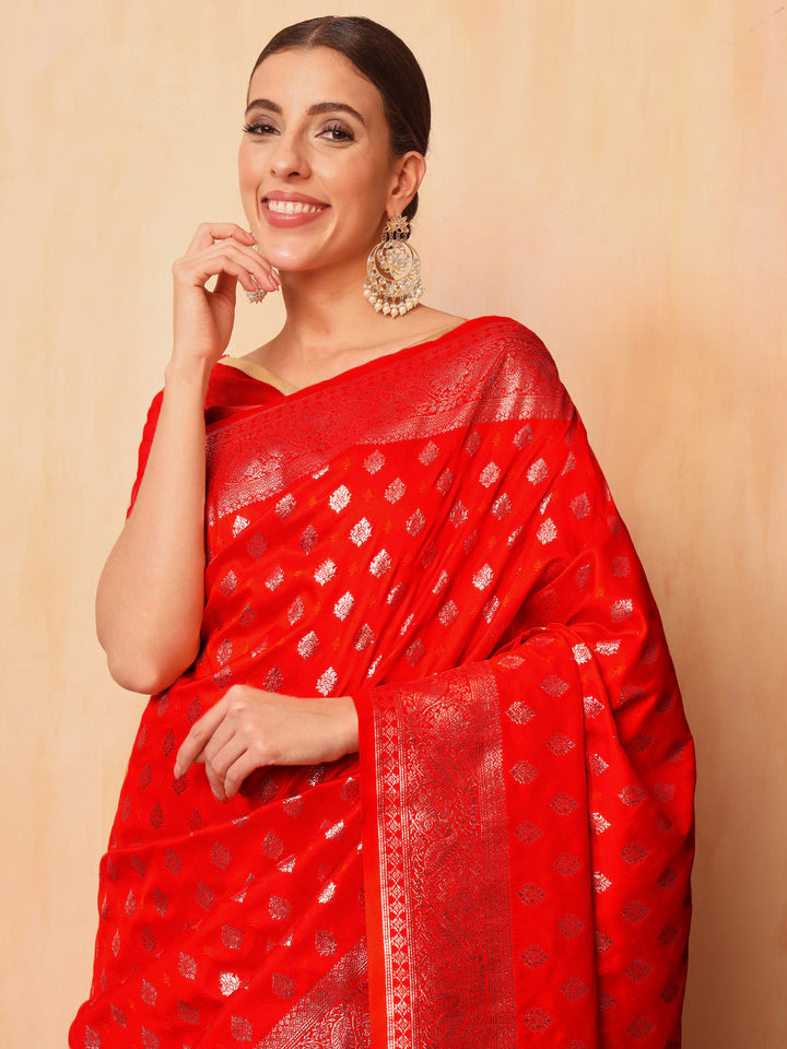 Resham & Zari Woven Traditional Silk Banarasi Saree with Ethnic ambi Motifs