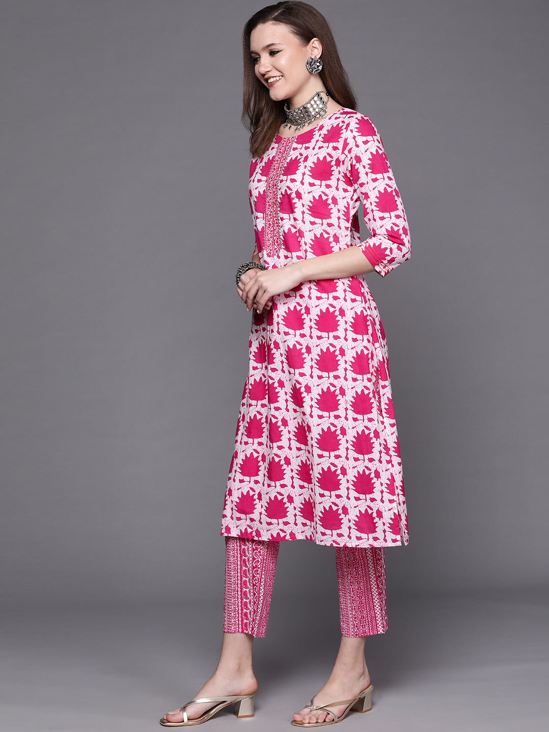 Cotton Batik Print Kurta Set with Bandhani Dupatta