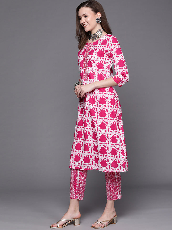 Cotton Batik Print Kurta Set with Bandhani Dupatta