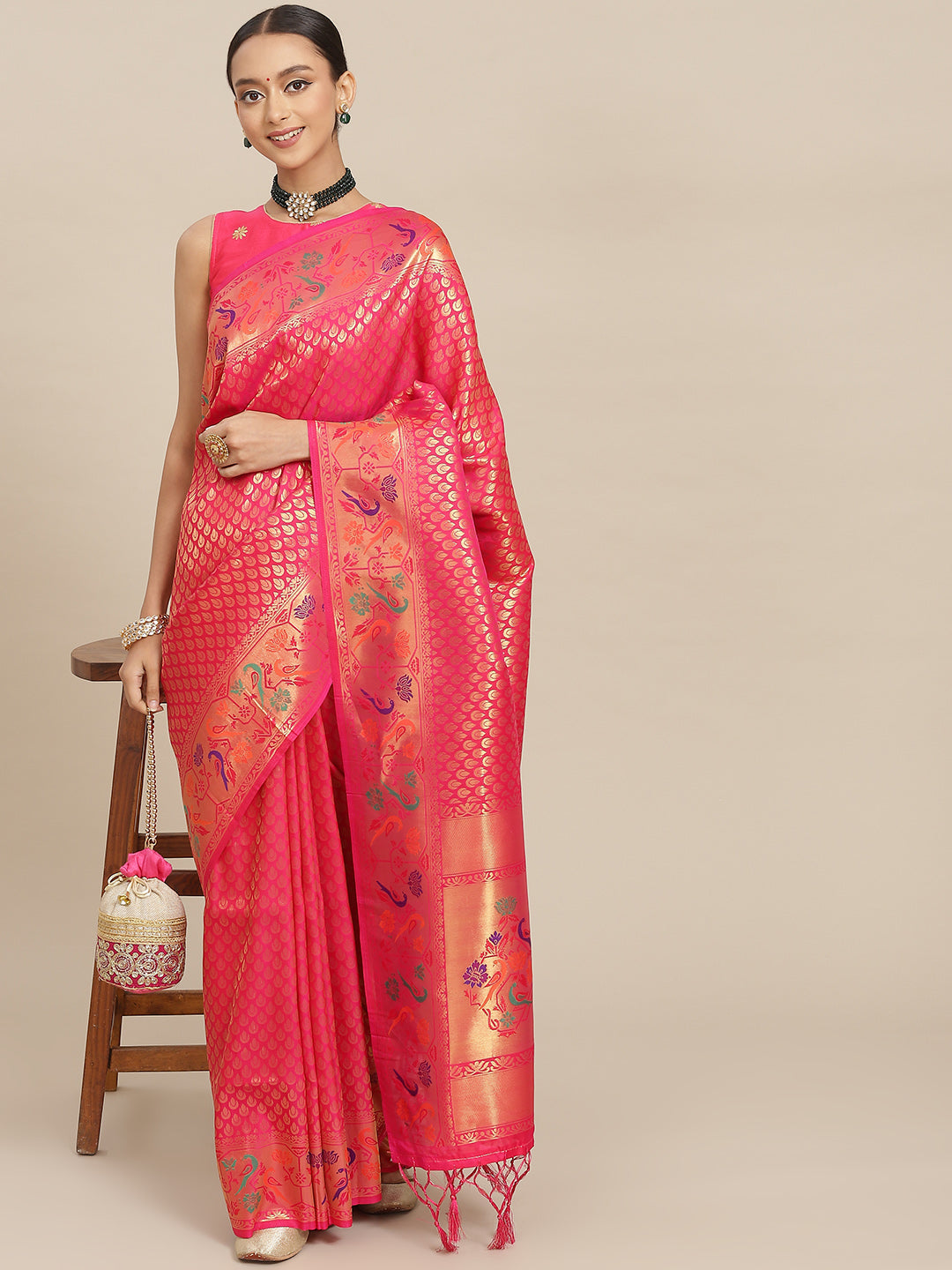 Magenta Paithani Silk Handloom Saree with Meenakari Peacock Motifs