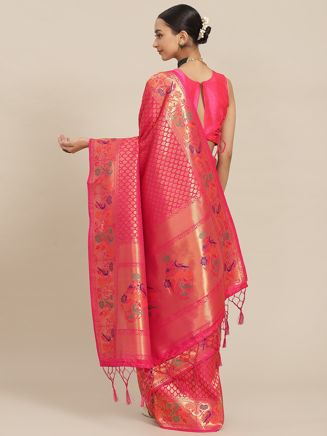 Magenta Paithani Silk Handloom Saree with Meenakari Peacock Motifs