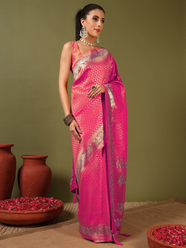 Banarasi Handloom saree with Lattice Weaving & Crystal Embellished Heart Motif Border