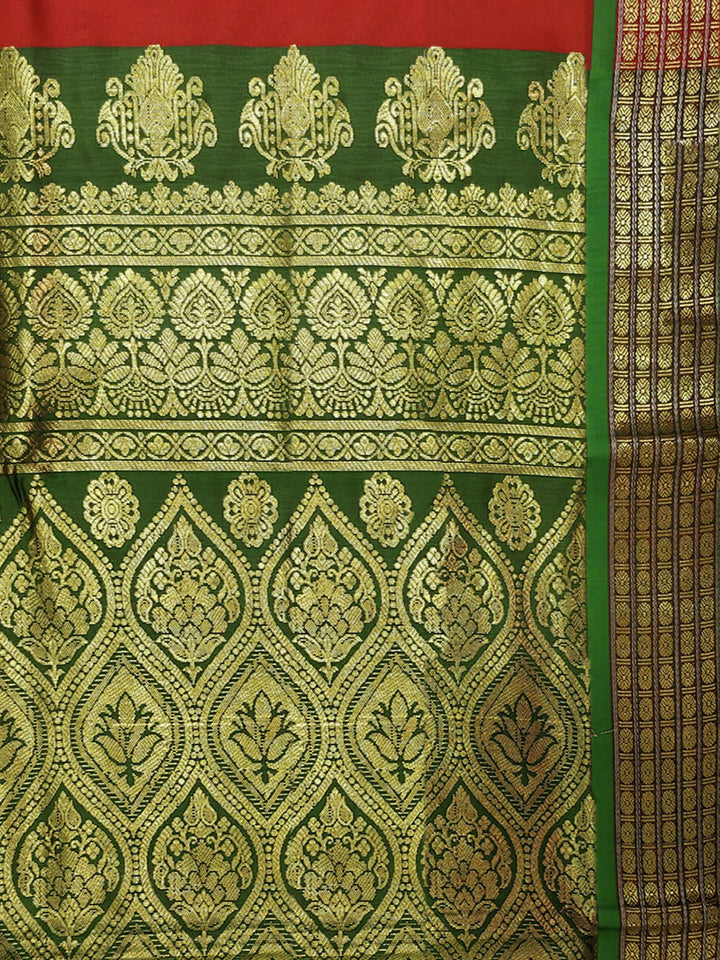 Colorblocked Banarasi Narayan Peth Saree with Handloom Zari Weaving