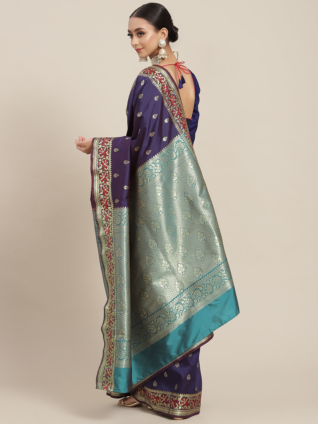 Navy Blue Floral Ethnic Motifs Banarasi Silk Saree with Contrast Pallu