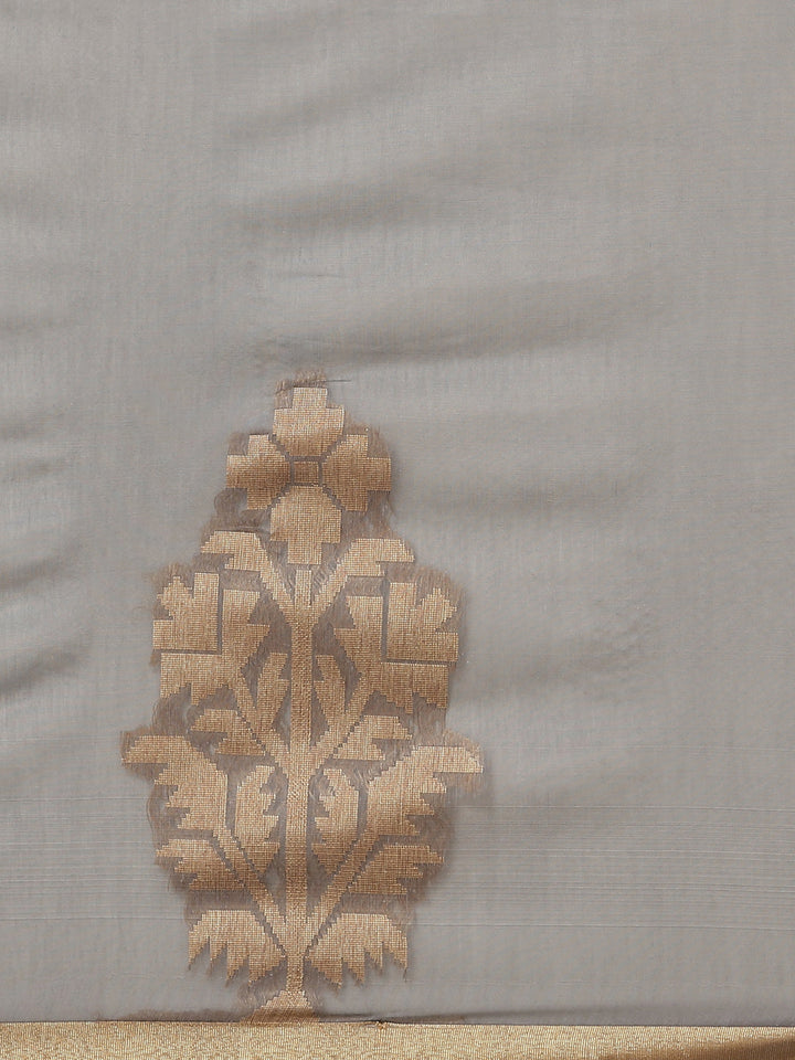 Banarasi Heritage Jute Silk Saree with Striking Floral Motifs & matching Belt