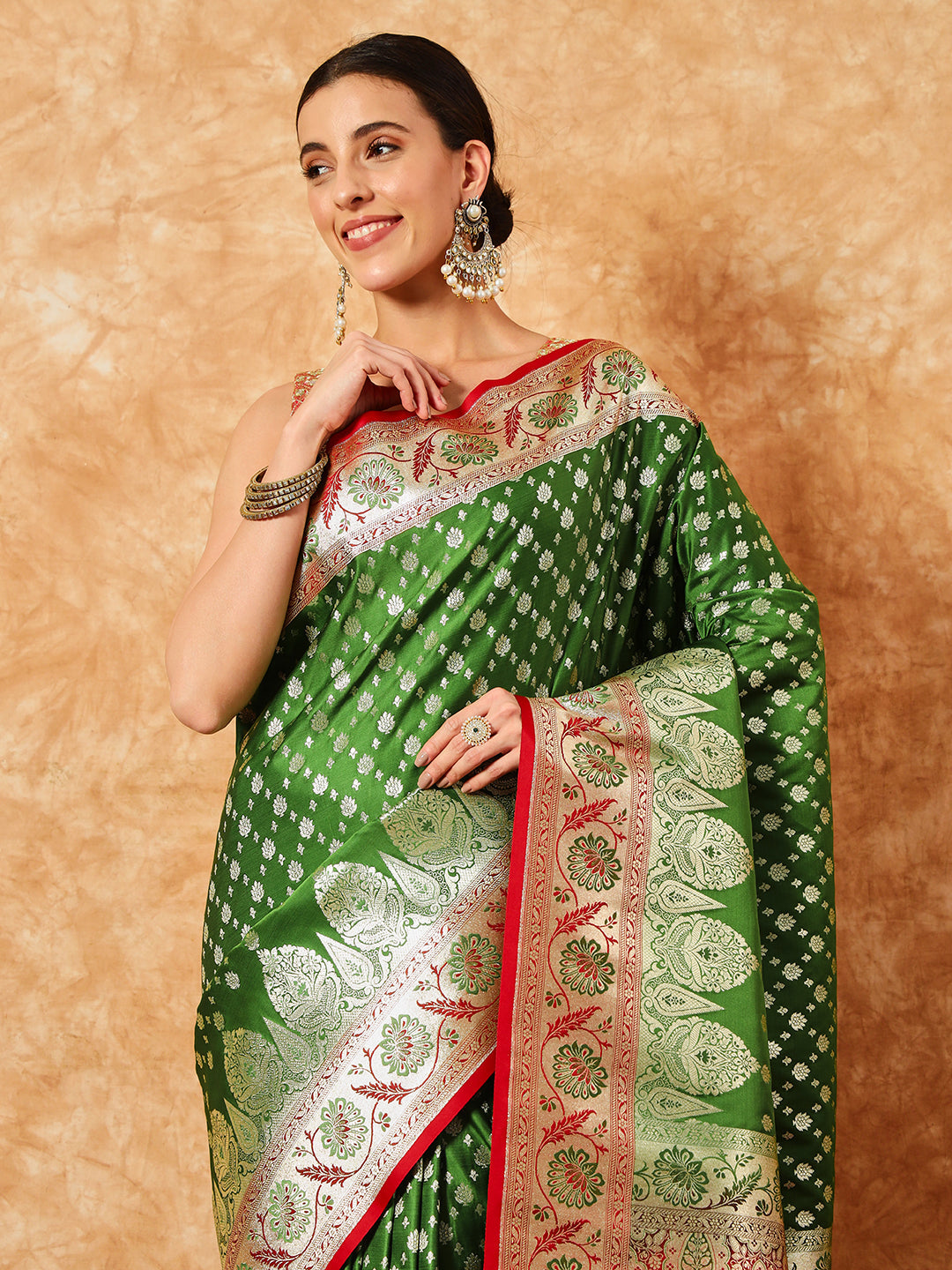 Mehendi Green Ethnic Motif Handloom Banarasi Silk Khaitan Saree