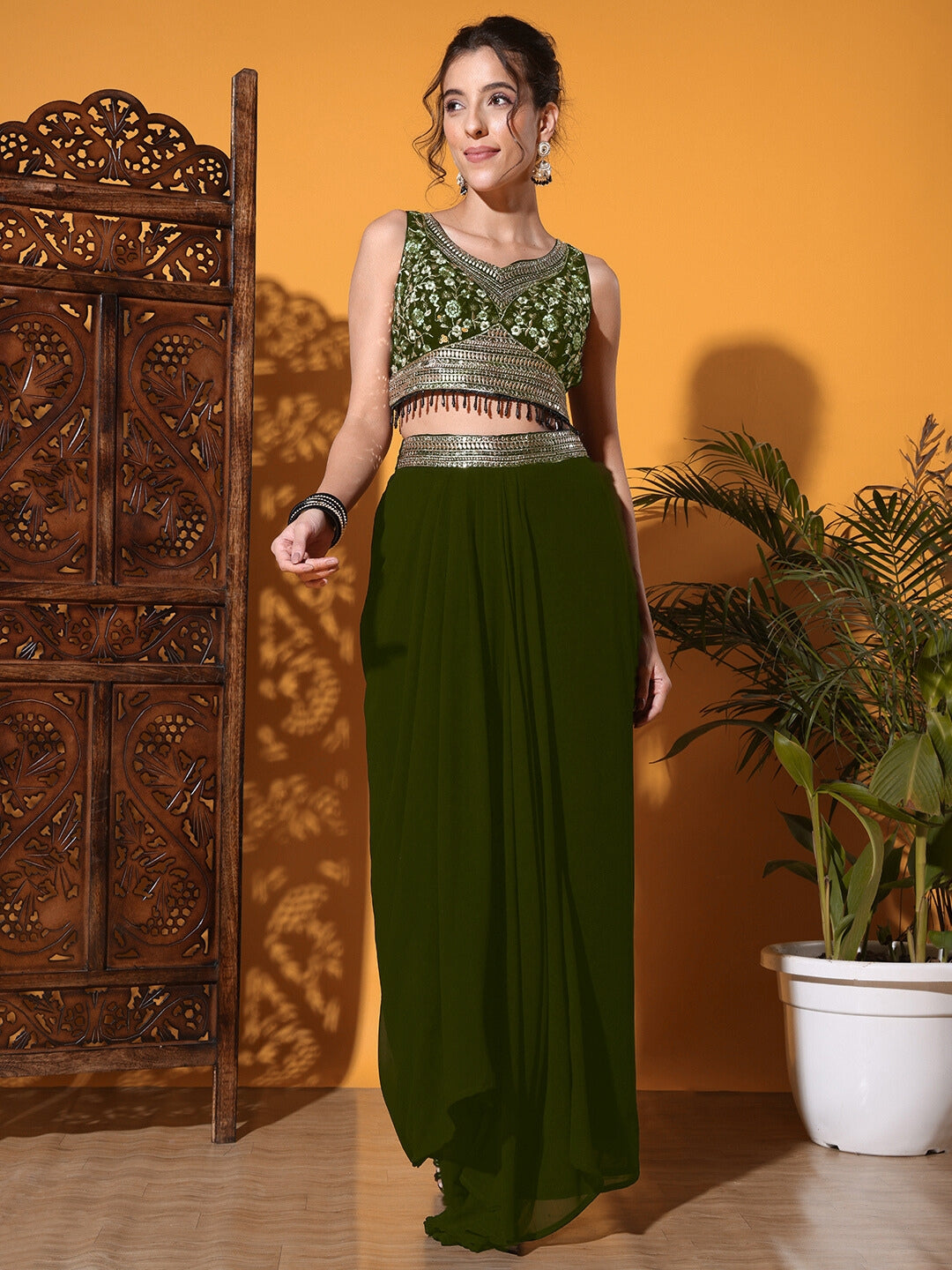 Tasseled Indo-western Crop-Top Set with Floral Print Shrug