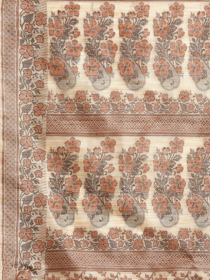 Resham Woven Banarasi Saree with Intricate Floral Pattern