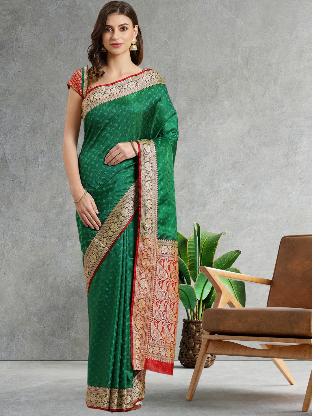 Banarasi Jamdani inspired Paisley Pattern Saree