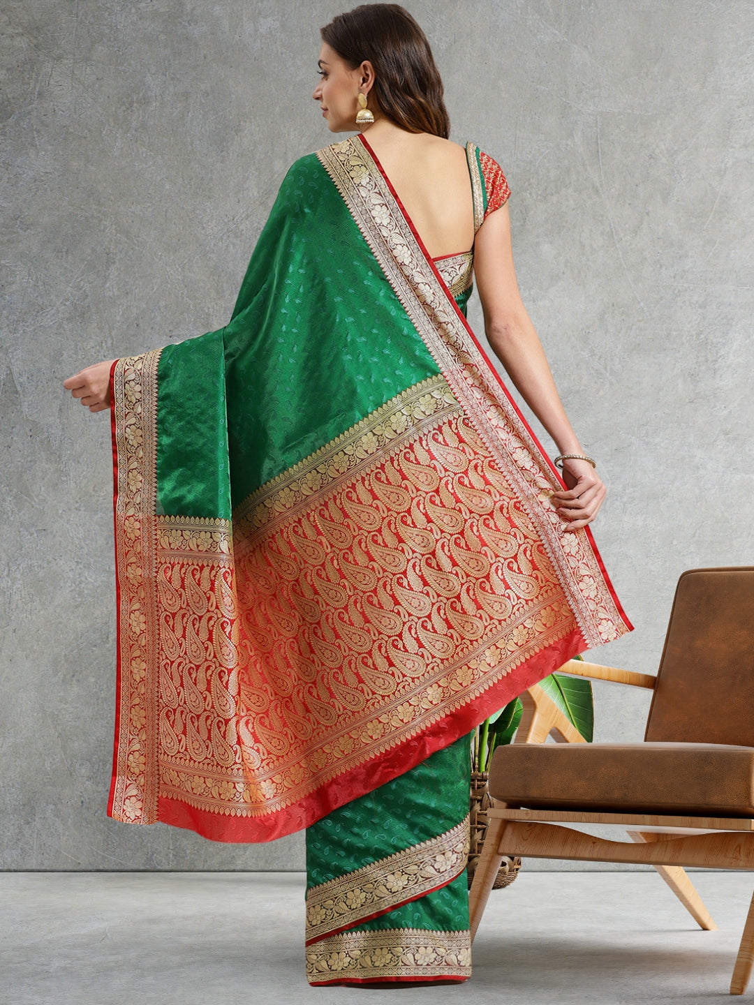 Banarasi Jamdani inspired Paisley Pattern Saree