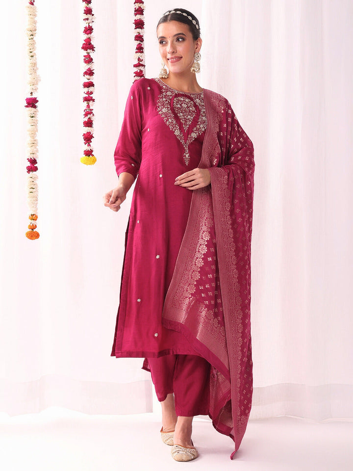 Zardozi and Kasab Embroidered Kurta with Banarasi Dupatta