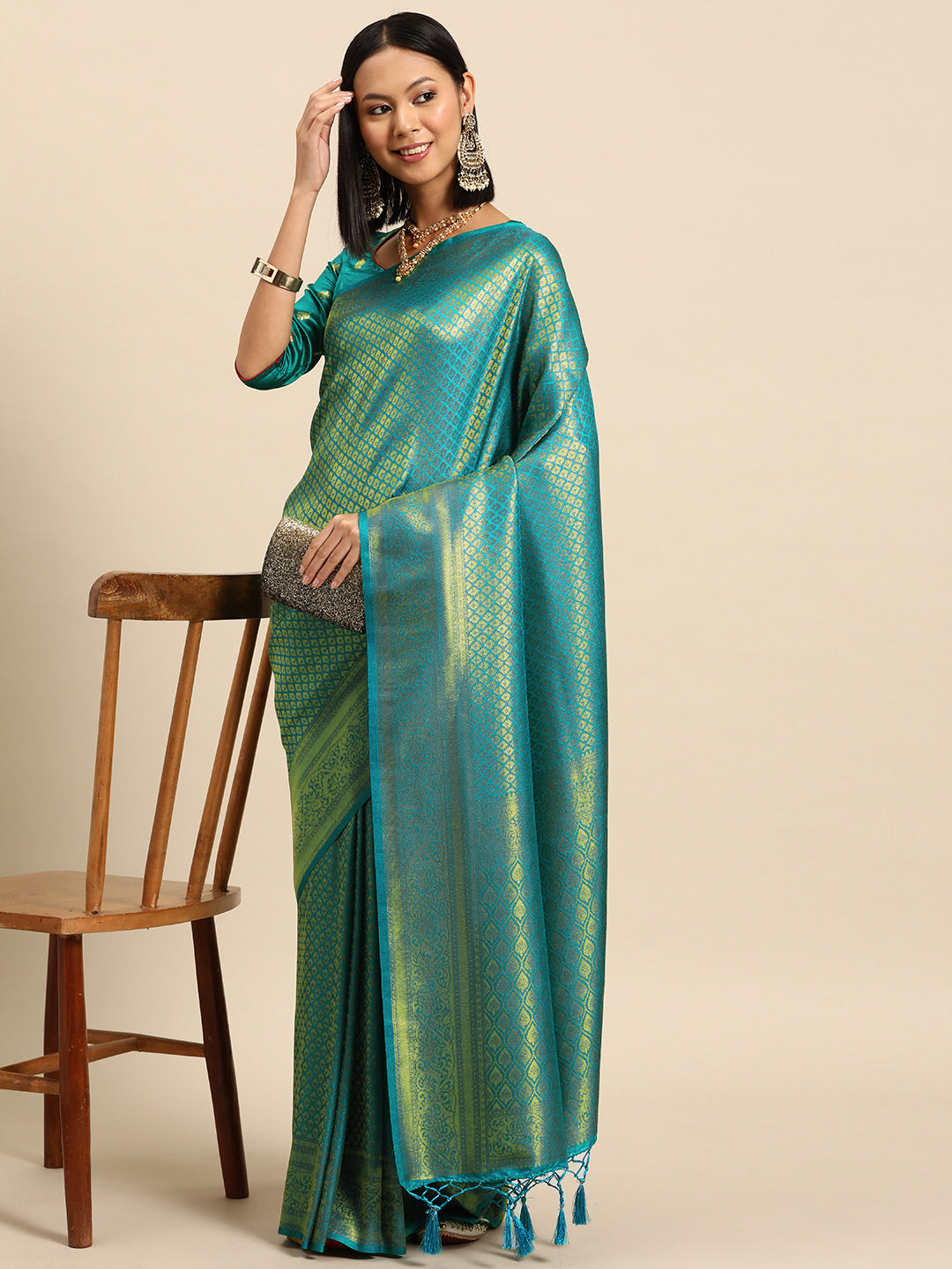 Chhabra 555 Zari Woven Ethnic Kanjeevaram Handloom Saree with Gold Zari Ethnic Motifs