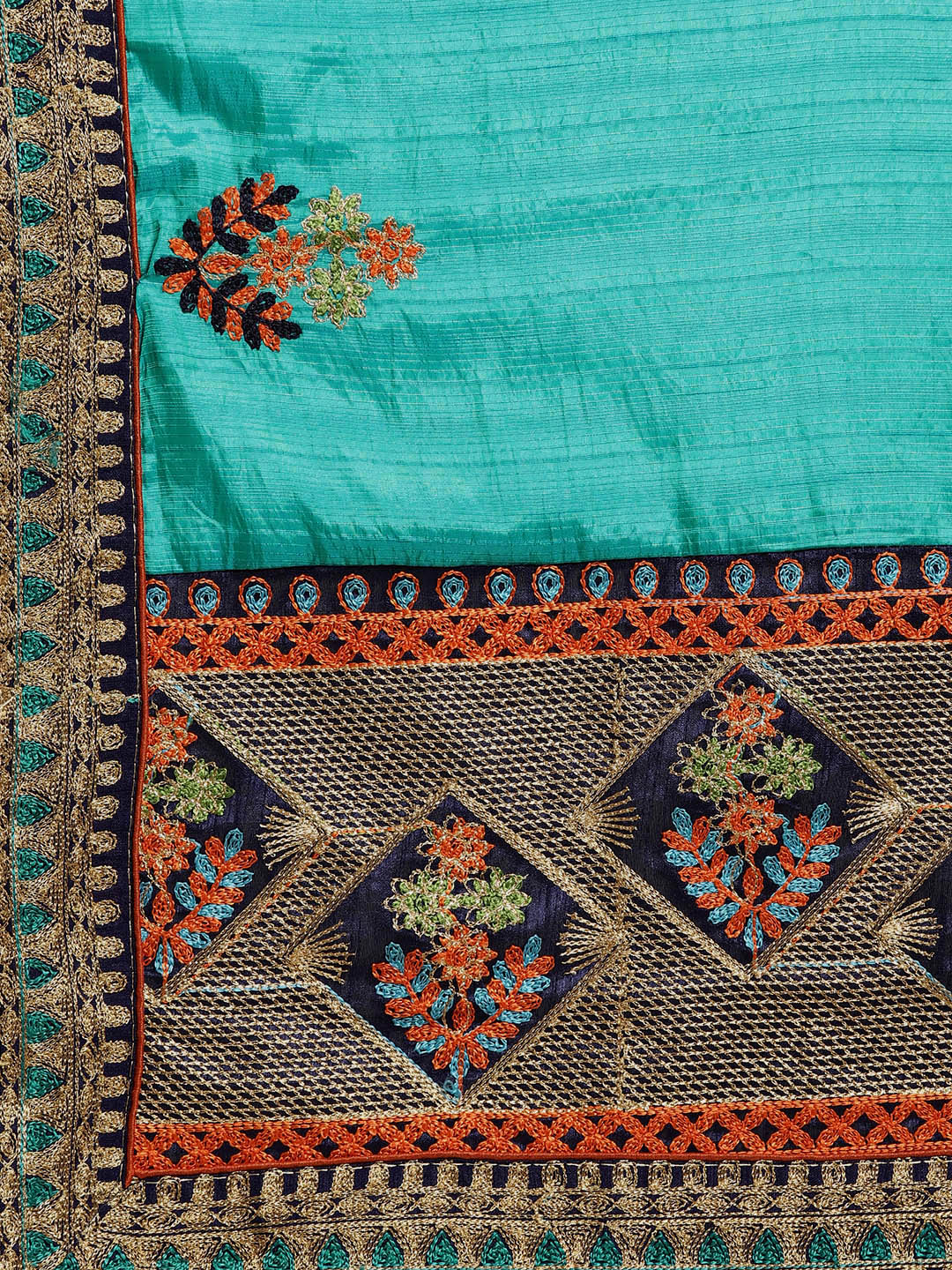 Textured Silk Saree with Resham Zari Embroidery and Rich Border Pallu