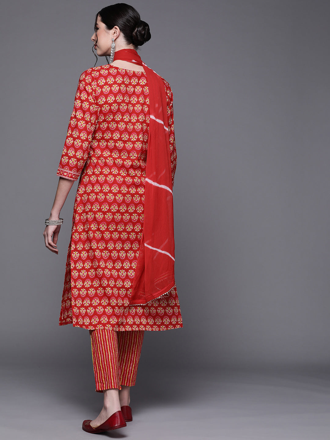 Cotton Batik Print Kurta Set with Bandhani Dupatta