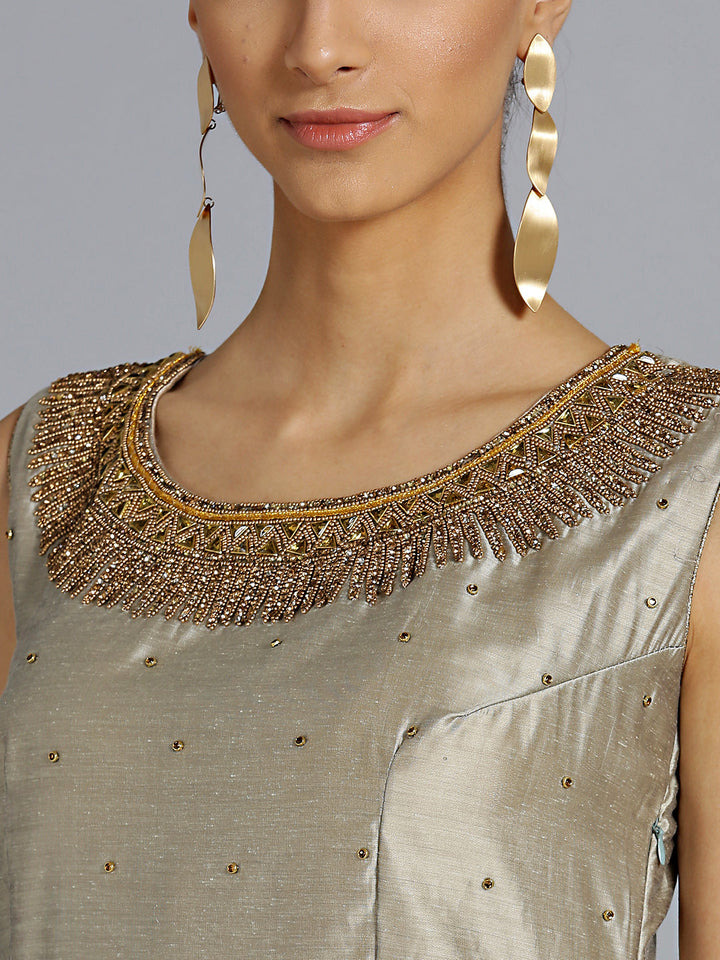Jewelled Neckline Kurta with Embroidered Pallazo