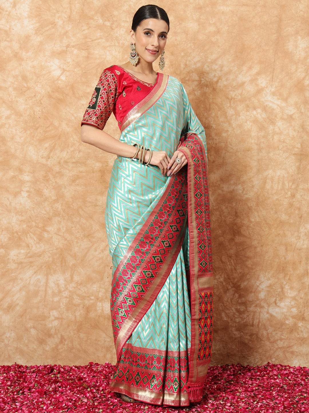 Banarasi Handloom Silk Saree with Contrast Magenta ikat Border