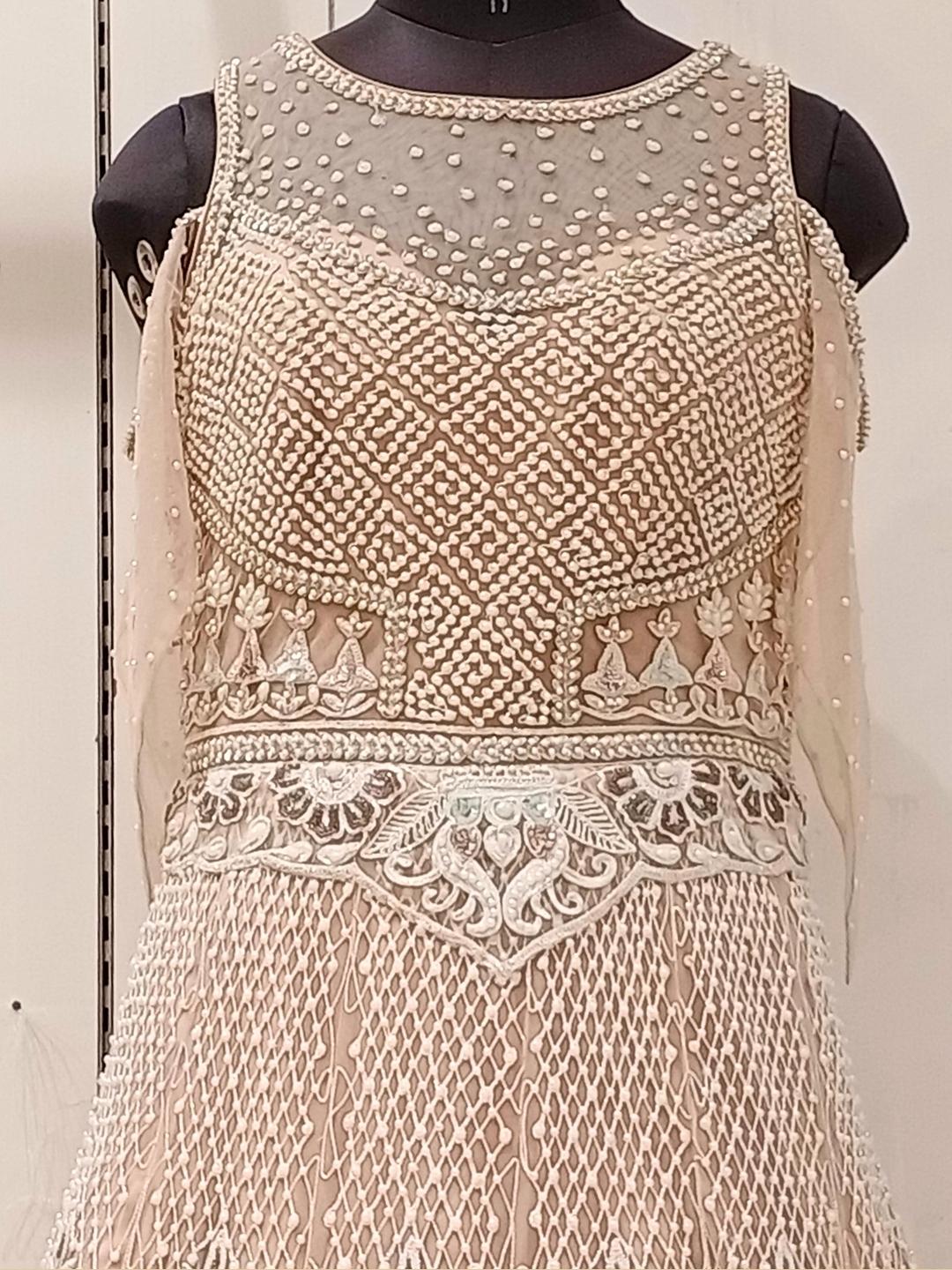 Machine Embroidered Heavy Net With Embroidery Work Gown, For Adult at Rs  1350 in Surat