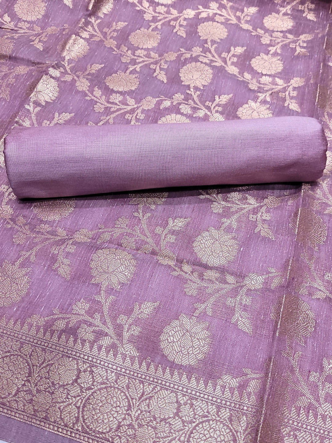 Banarasi Handloom Jute Silk Dress Material with Slub Weave & Tasseled Dupatta