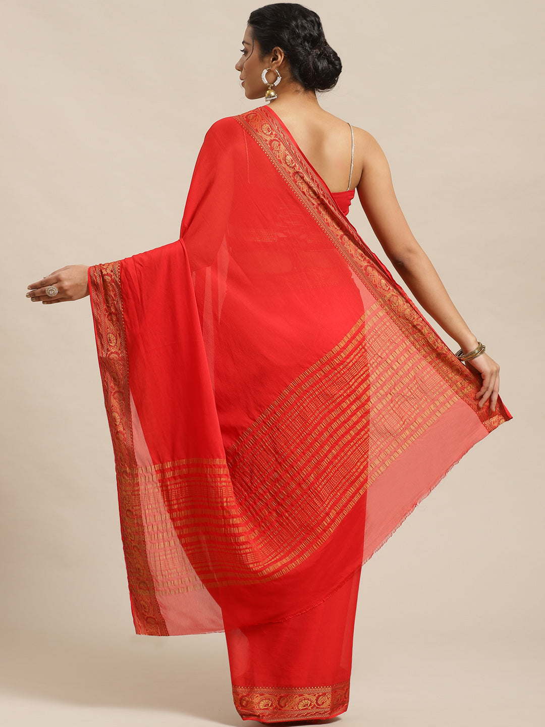 Banarasi Jamdani inspired Ethnic Saree with Floral Intricate border and Heavy Pallu