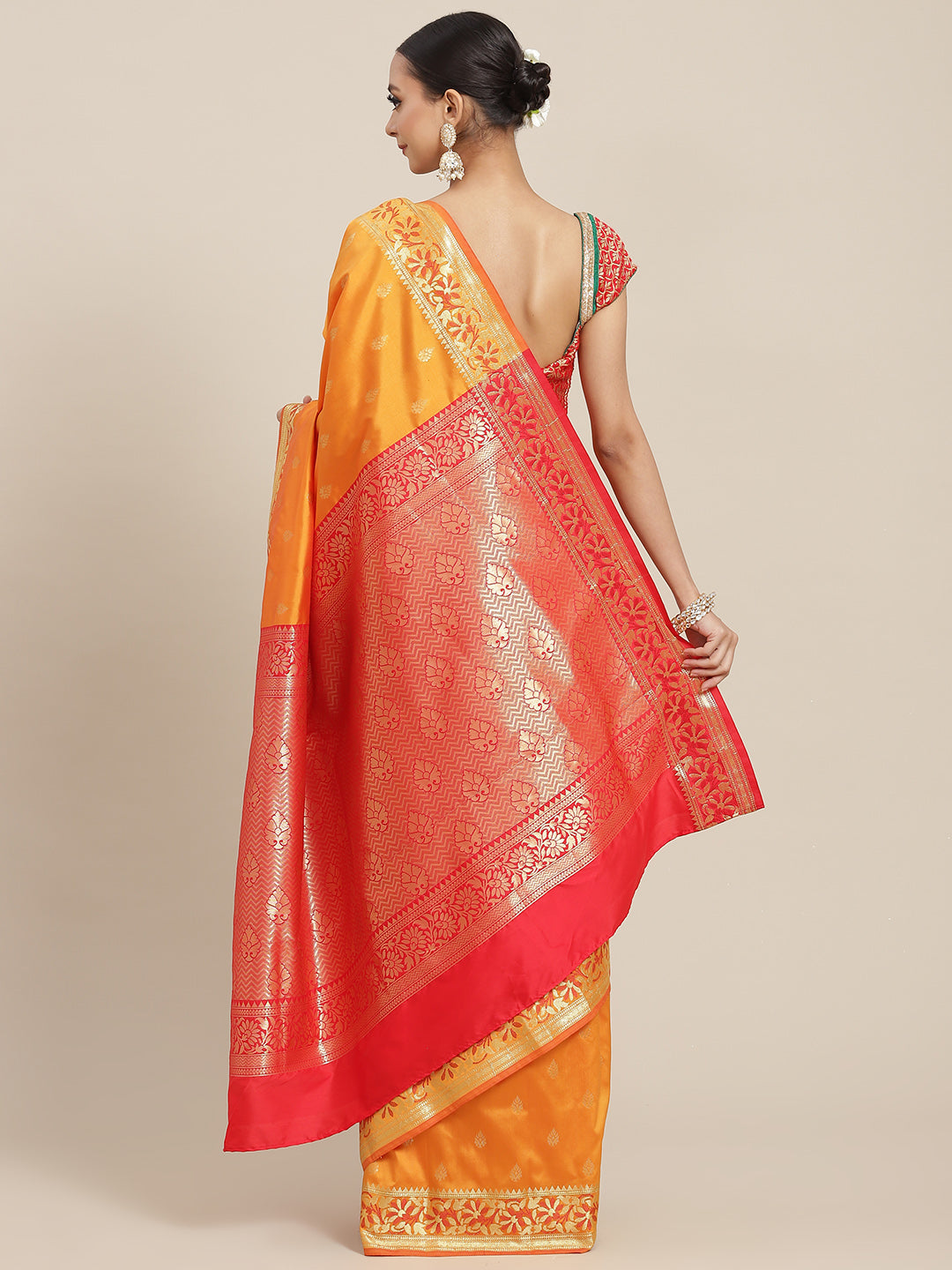 Orange Floral Ethnic Motifs Banarasi Silk Saree with Contrast Pallu