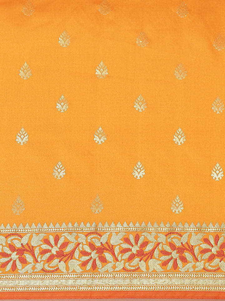 Orange Floral Ethnic Motifs Banarasi Silk Saree with Contrast Pallu